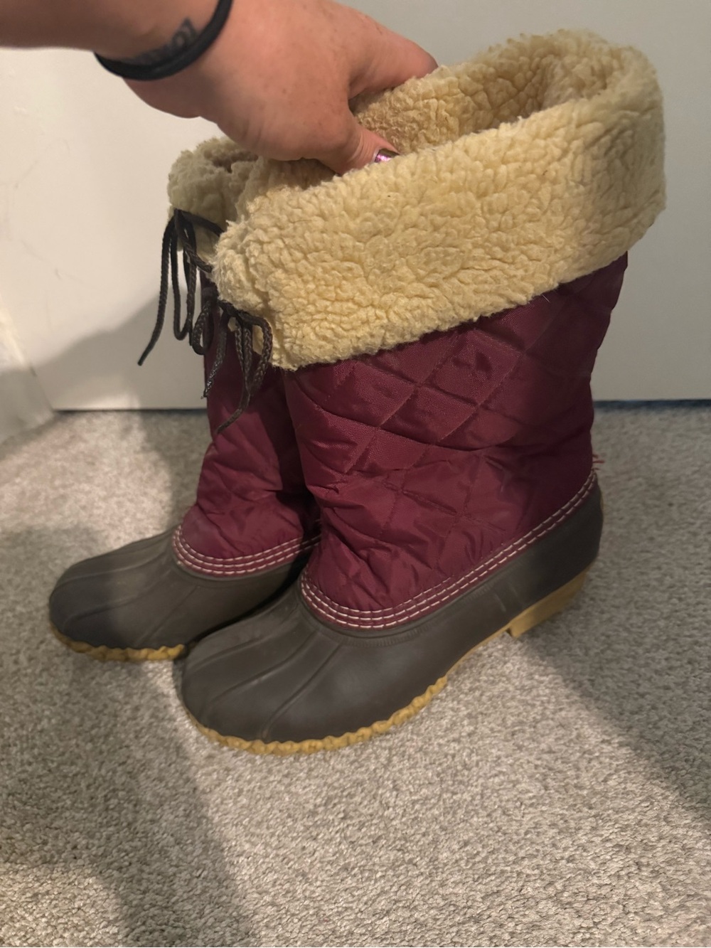 Ll bean Women’s Insulated Winter Snow Boots - Burgundy with Cream Faux Fur